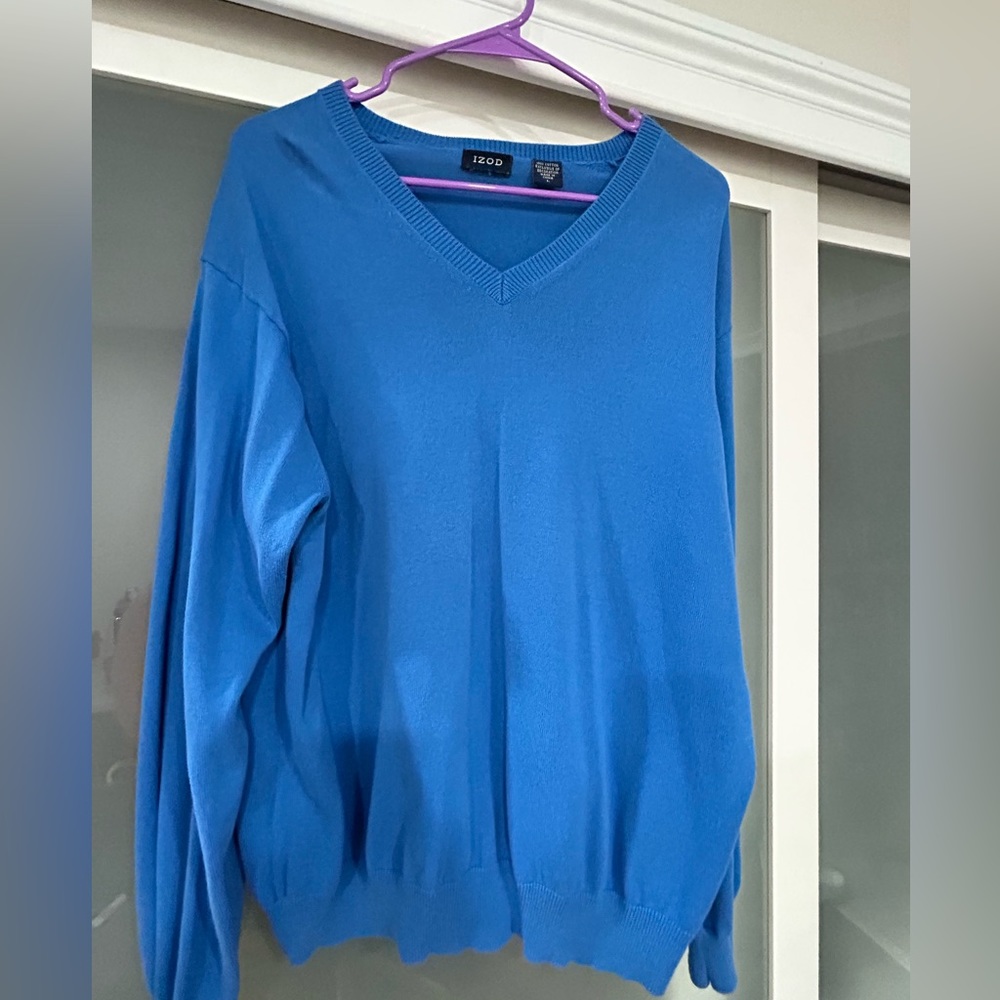 women’s blue izod sweater size L